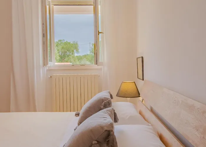 Vera Vr Βίλα Serranova